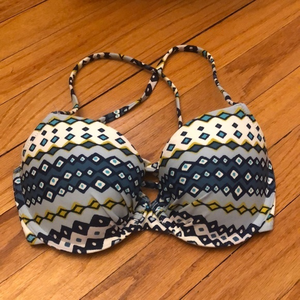 Aerie Tie‎ Back Bikini Top Size 32C - NWOT 🌴